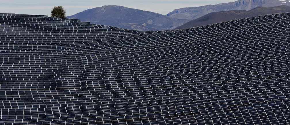 In the US, Jobs in the Solar Industry Grew Nearly 25% Last Year